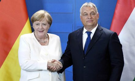 Angela Merkel hétfőn Orbán Viktorral tárgyal Berlinben
