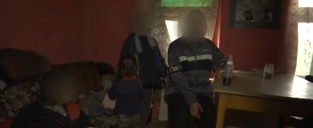 Gyermekgvédelmi központba szállították a szülők nélkül tengődő hat alibunári gyermeket