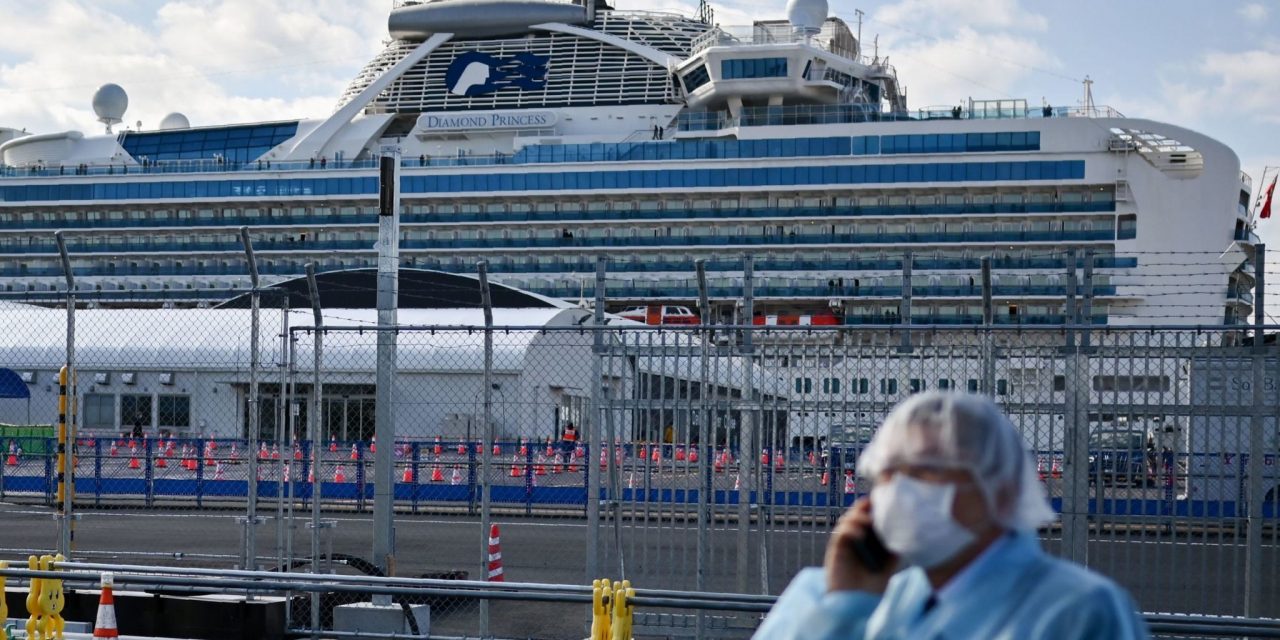Az egészséges utasok elhagyhatták a koronavírus miatt karanténba zárt Diamond Princess óceánjárót