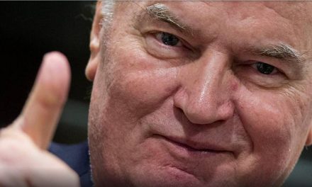 Ratko Mladić nem halt meg
