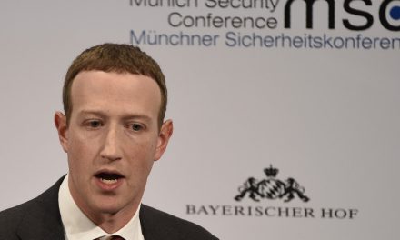 Mark Zuckerberg: A társadalmakat nem a közösségi média osztja meg