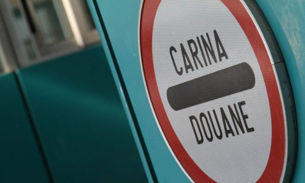 Hivatali visszaélés miatt vettek őrizetbe egy vámtisztviselőt