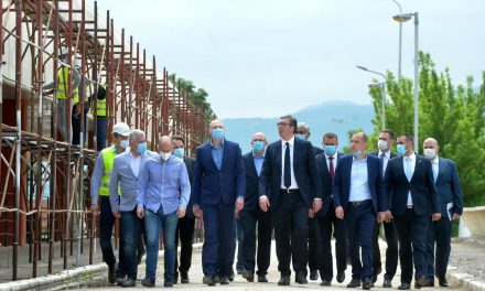 Vučić: Év végéig megemeljük a közszférában dolgozók fizetését