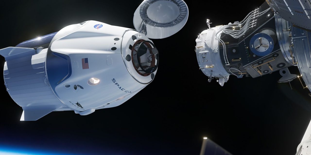<span class="entry-title-primary">Sikeresen dokkolt a SpaceX űrhajója</span> <span class="entry-subtitle">Amit attól kezdve már Dragon Endeavournek hívnak</span>