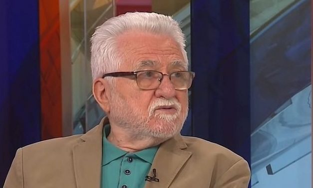 Zoran Radovanović: A hatalmi pártok járvány idején tömött buszokban szállítják az embereket a rendezvényeikre