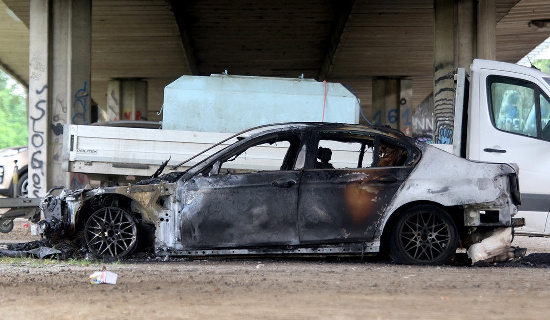 Újvidék: Felrobbant egy BMW (videó)