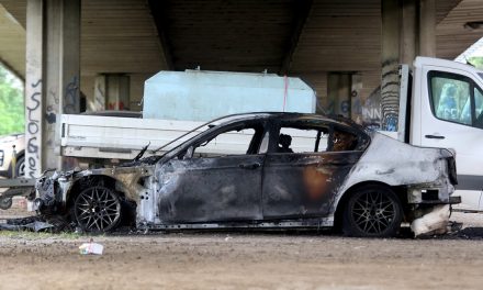 Újvidék: Felrobbant egy BMW (videó)