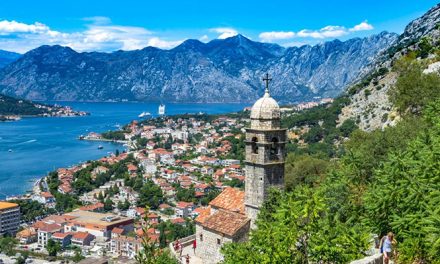 Montenegró „koronamentes övezet”-ként csábítaná a turistákat