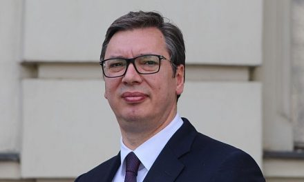 Ma Vučić Brüsszelben Hotival tárgyal
