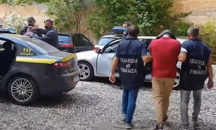 Szerbiai kábítószerkereskedőket tartóztattak le Olaszországban (videó)