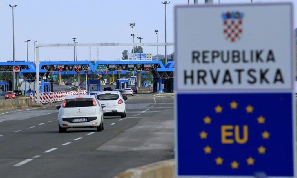 Horvátország szigorít a beutazási feltételeken