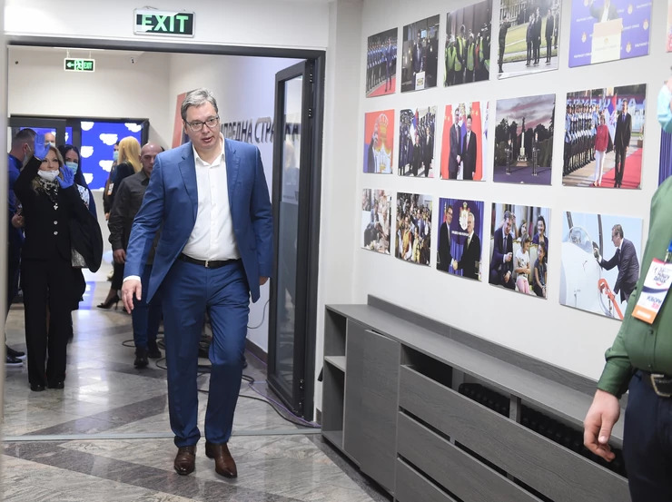 Vučić: Lehet, hogy ismét bevezetjük a korlátozó intézkedéseket