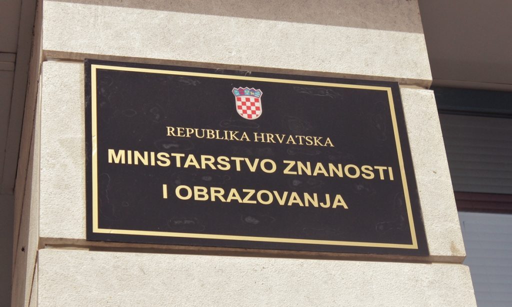 A horvátországi oktatási minisztérium minden munkatársa karanténba kerül