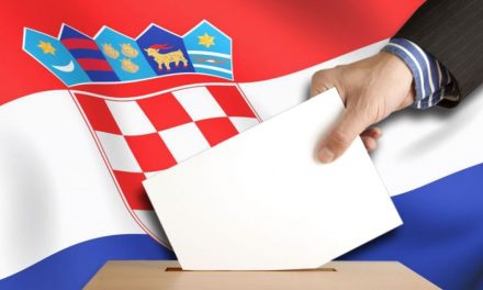Horvátországban megkezdődtek az előrehozott parlamenti választások