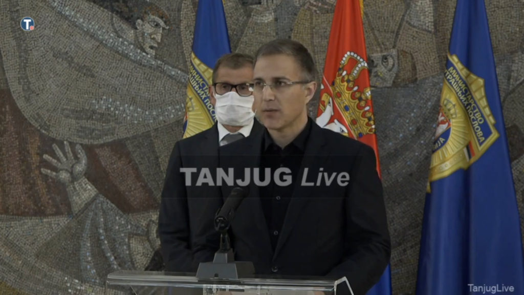 Stefanović: A rendőrök türelmesek, csak azután avatkoztak be, hogy az életük veszélybe került