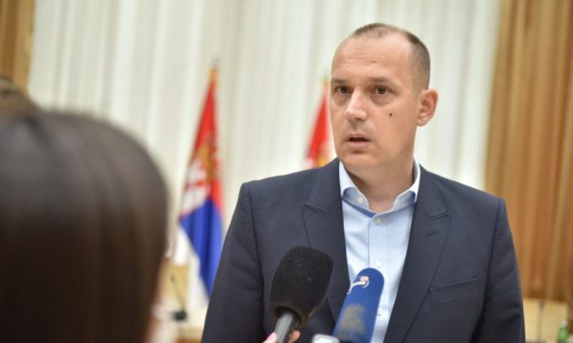 Vučić: Lončar pillanatnyilag nem lehet a BIA igazgatója