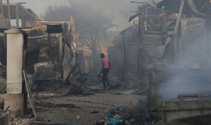 Hatalmas tűz pusztított a leszboszi menekülttáborban (videó)