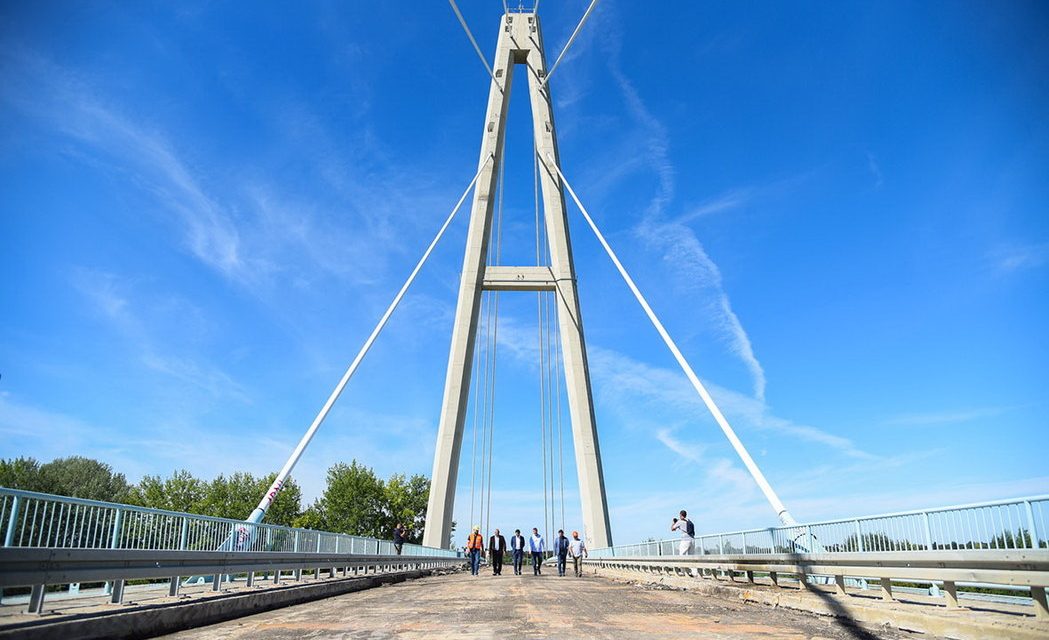 Kedden lezárják az adai Tisza-hidat