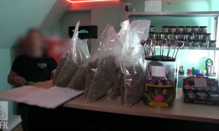 Mindössze húsz percig volt nyitva a kábítószert árusító budapesti üzlet (Videó)
