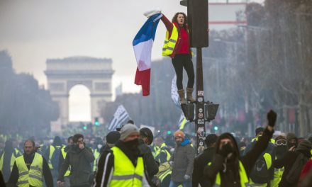 A francia sárgamellényesek ismét megmozdulásokat hirdettek