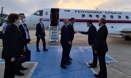 Vučić Törökországba repült