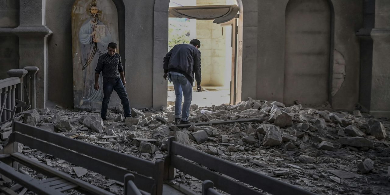 Lebombáztak egy örmény székesegyházat Hegyi-Karabahban