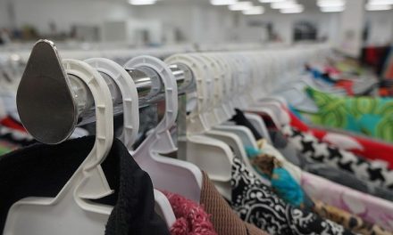 A szerbiai polgárok évente átlagosan 12 kilogramm ruhát vásárolnak