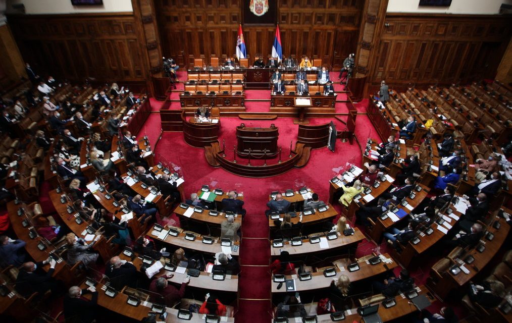 Elfogadták a népszavazási törvény módosítását a képviselők