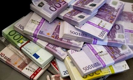 Krivokapić: Az utóbbi napokban Montenegróból több százmillió eurót vittek ki Szerbiába