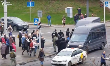 Ismét százakat vettek őrizetbe Fehéroroszországban