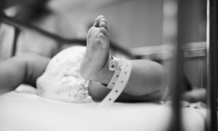 Egy csecsemő holttestét találta meg a rendőrség