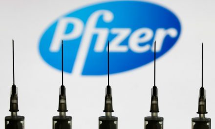 Szerbia engedélyezte a Pfizer védőoltást