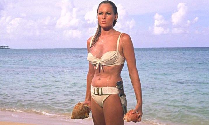 Senki sem licitált Ursula Andress világhírű James Bond-bikinijére