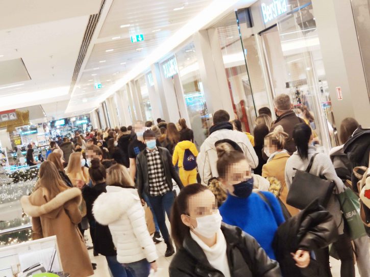 Szerdától a szerbiai bevásárlóközpontokban is állítanak fel oltópontokat
