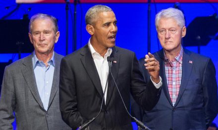 Obama, Bush és Clinton is kamerák előtt oltatná be magát koronavírus ellen