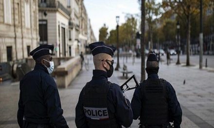 Három rendőrt lőtt le egy férfi Franciaországban
