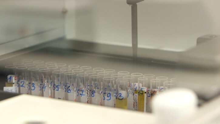 Vegyi fegyvernek minősülő szereket találtak egy egyetemi laborban Budapesten