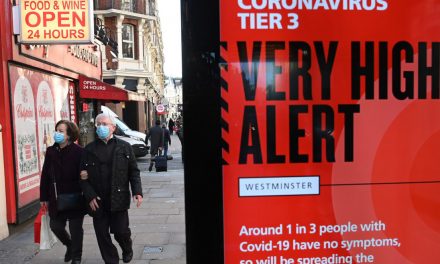 Újabb csúcson a nagy-britanniai fertőzések és a halálozások száma