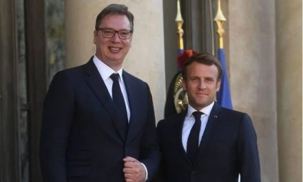Vučić a gazdasági együttműködésről és az ukrajnai helyzetről is beszélt Macronnal