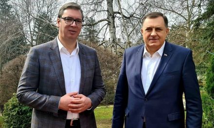 Vučić gratulált Dodiknak