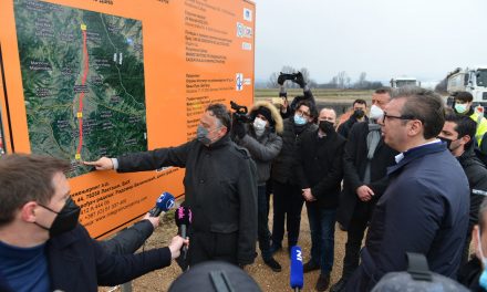Vučić: Hamarosan az EU-val és Kínával is tárgyalunk a Belgrád-Niš vasútvonal kiépítéséről