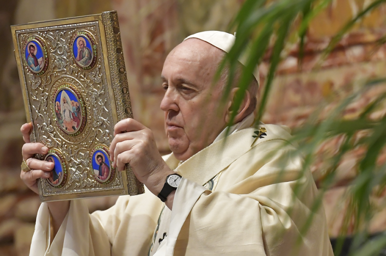Ferenc pápa a megbocsátás és a testvériség fontosságát hangsúlyozta húsvétvasárnapi üzenetében