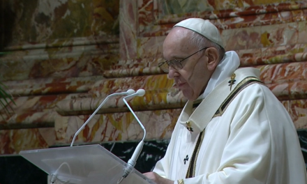 Ferenc pápa: Az atomháború veszélye ma is fenyeget és félelembe taszítja a világot
