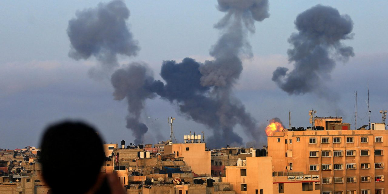 Izrael újabb légicsapásokat mért a Gázai övezetre
