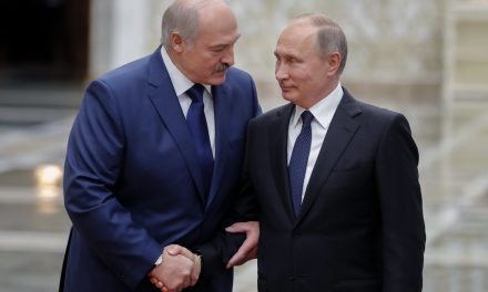 Lukasenka Putyinnak panaszkodott