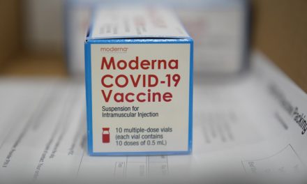 A WHO jóváhagyta a Moderna vakcináját