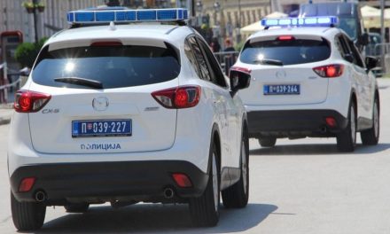 Mezítláb próbált elszökni a rendőrök elől egy BMW ittas sofőrje Újvidéken