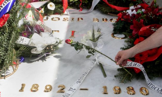 A Virágházban Tito halálának 41. évfordulójára emlékeztek