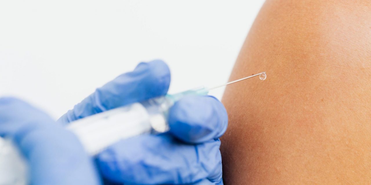 Egy másik kínai vakcinát, a Sinovacot is jóváhagyta a WHO