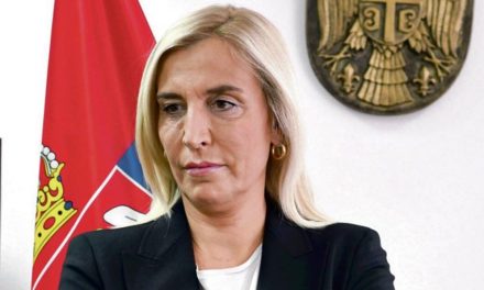 A igazságügyi miniszter elfelejtette, hogy Szerbiában nincs halálbüntetés (videó)